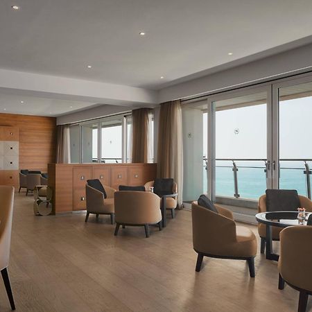 เชราตัน คลับ เดส พินส์ รีสอร์ต Hotel กลุบเดส์แป็งส์ ภายนอก รูปภาพ